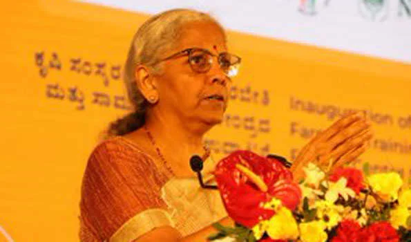 सीतारमण ने आमदनी बढ़ाने के लिए किसानों को सहायता का आश्वासन दिया