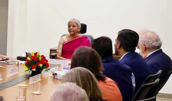 सीतारमण ने भारत आये अमेरिकी संस्थानों के प्रतिनिधिमंडल के साथ की बैठक