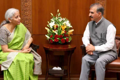 सुक्खू का सीतारमण से ऋण सीमा दो प्रतिशत बढ़ाने का आग्रह