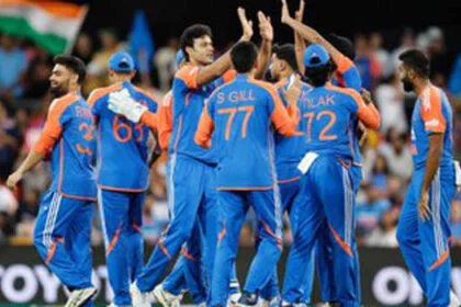 गेंदबाजों के दम पर भारत ने बनाई 2-1 की बढ़त