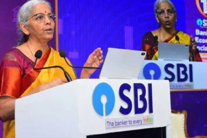 दुनिया तेजी से बदल रही है, आगे रहने के लिए हमें मिलकर काम करना होगा: सीतारमण