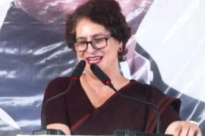 प्रियंका गांधी का हमला: ‘20 साल की सत्ता ने बिहार को दी सिर्फ गरीबी और पलायन’