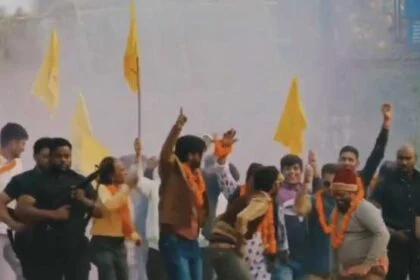 बिहार चुनाव में राजग की ऐतिहासिक जीत पर भाजपा में जश्न, पदाधिकारियों ने बांटी मिठाई