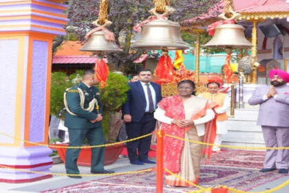 राष्ट्रपति ने मां नयना देवी मंदिर में की पूजा-अर्चना