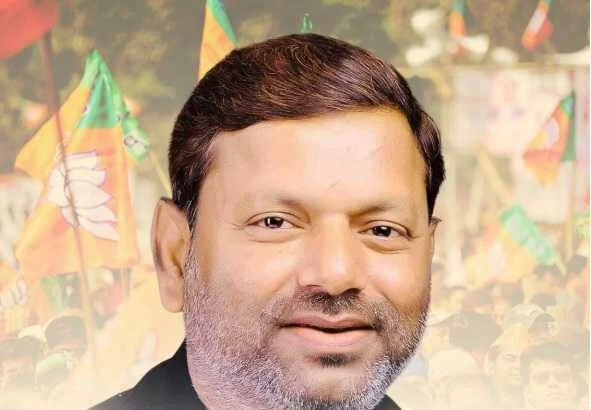 शंख ध्वनि के बीच यूपी भाजपा के नए प्रदेश अध्यक्ष बने पंकज चौधरी