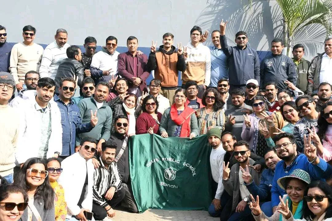 डीपीएस रांची ने जमशेदपुर में स्टाफ पिकनिक का किया आयोजन, कर्मचारियों में दिखा उत्साह