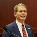 अमेरिका ने भारत को रूस से तेल खरीद में दी अस्थायी छूट