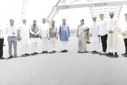 हाईवे का निरीक्षण कर गडकरी बोले